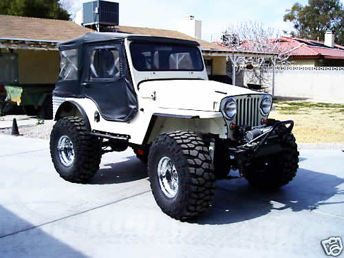 Eski model askeri jeep