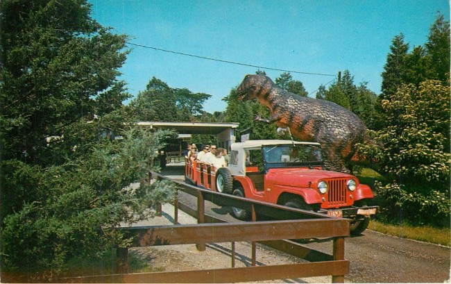jeep-train-marblehead-oh-postcard1