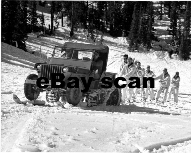 1943-halftrack-mb-skiers-photo