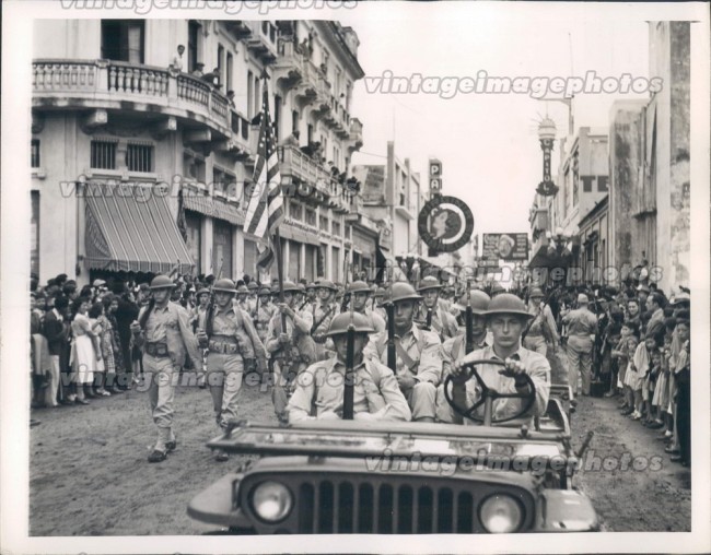 1942-guatemala-parade