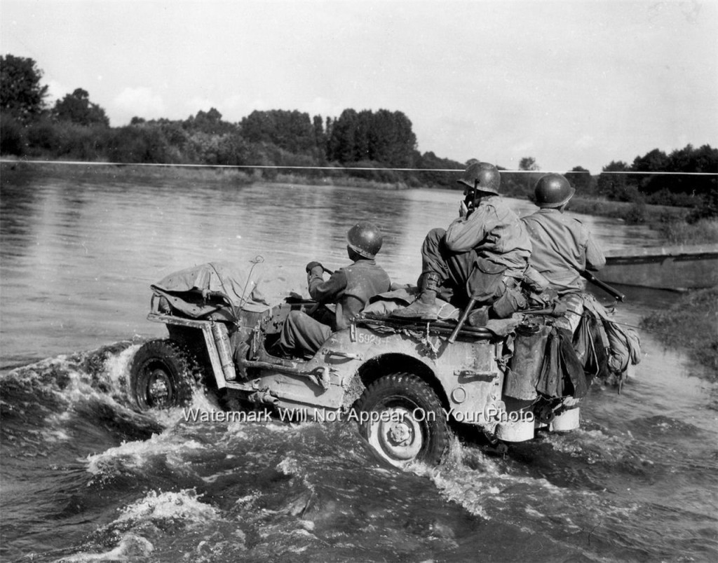 1944-45th-crossing-river