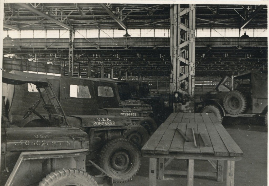1946-airbase-japan-jeeps