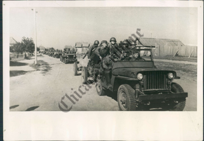 1943-russia-jeeps1