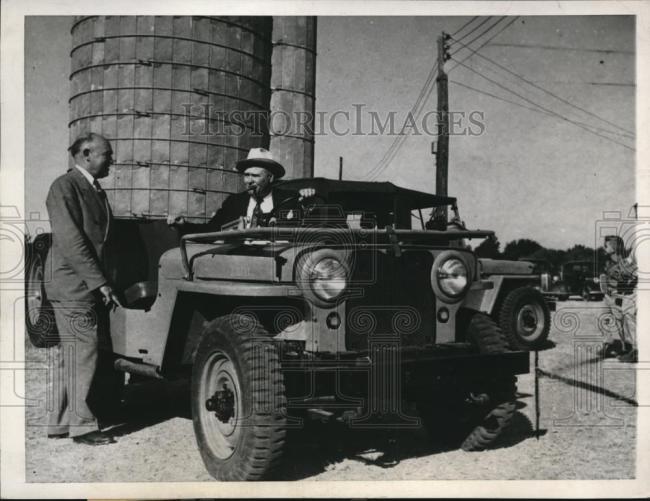 1945-09-29-first-jeep-buy1