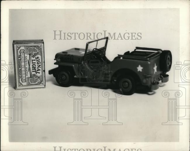 1942-02-05-worlds-smallest-jeep1
