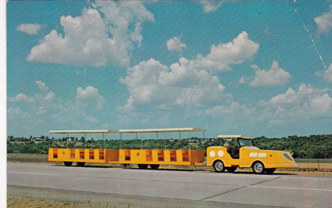 1966-diebler-trackless-jeep-train-postcard1