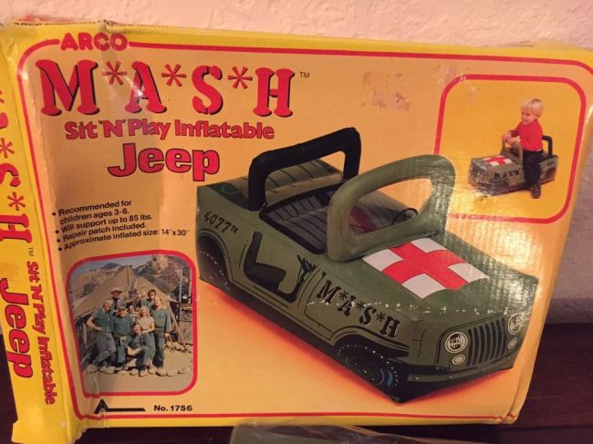 blowup-jeep-mash1