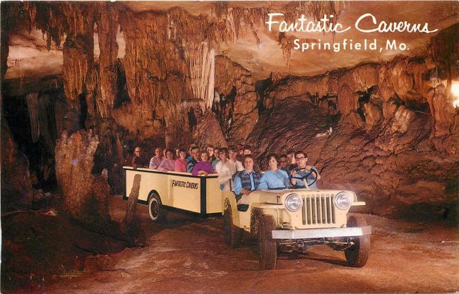 postcard-fantastic-caverns1