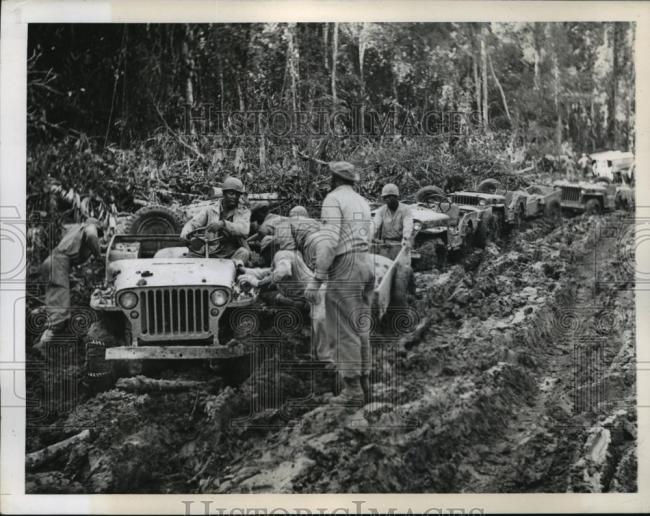 1944-11-03-burma-road-mud1