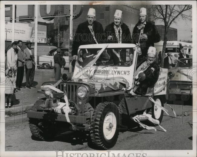 1957-03-19-st-pats-parade1