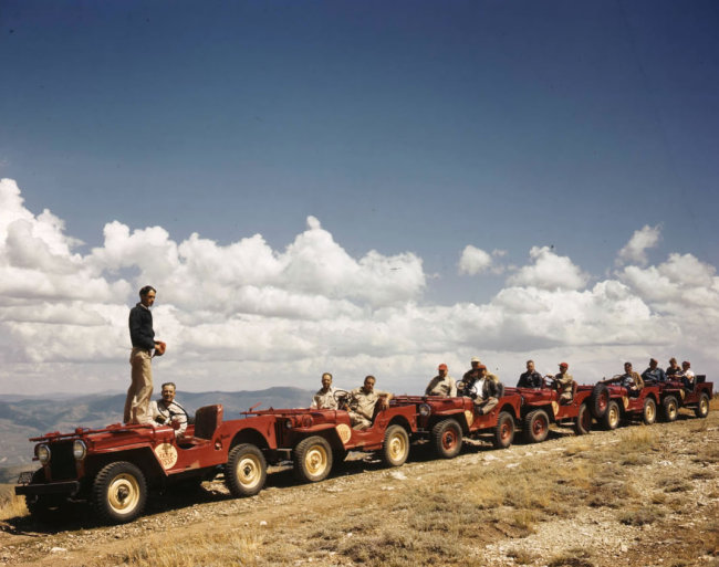 1950s-bountiful-jeep-posse-uhs2