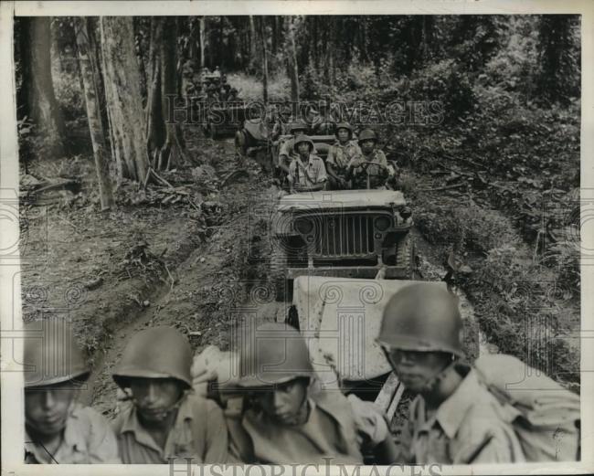 1943-10-29-islands-line-of-jeep1