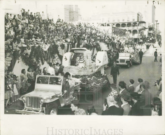 1948-neworleans-carnival-jeeps1