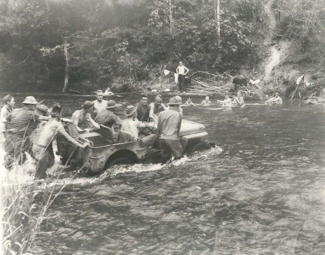 1942-01-20-new-guinea-pushing-jeep1