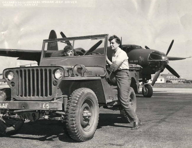 1943-10-22-anna-weiss-jeep1