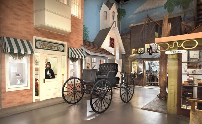 Museum-Street-Scene-with-Wagon_small