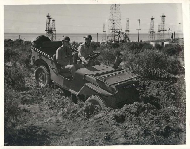 1942-02-20-california-oil-fields