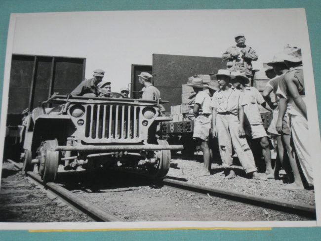 1945-01-26-luzon-jeep-train1
