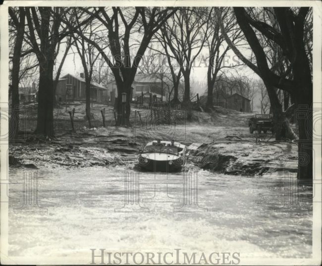 1942-04-10-seep-ohio-river1