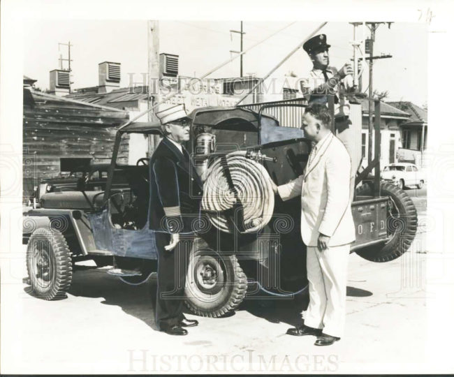 1953-09-22-fire-jeep-donation1