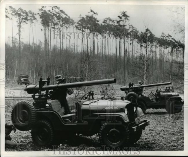 1954-04-m38a1-105mm1