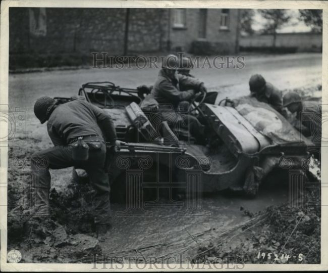 1944-10-19-stollberg-germany-jeep-mud1