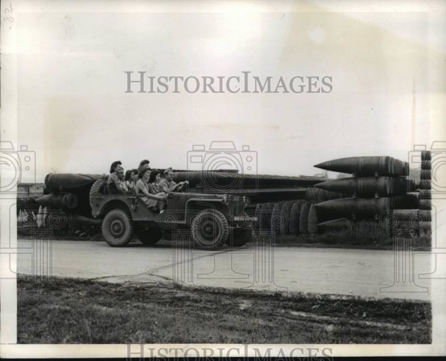 1942-06-06-bantam-brc40-shells1