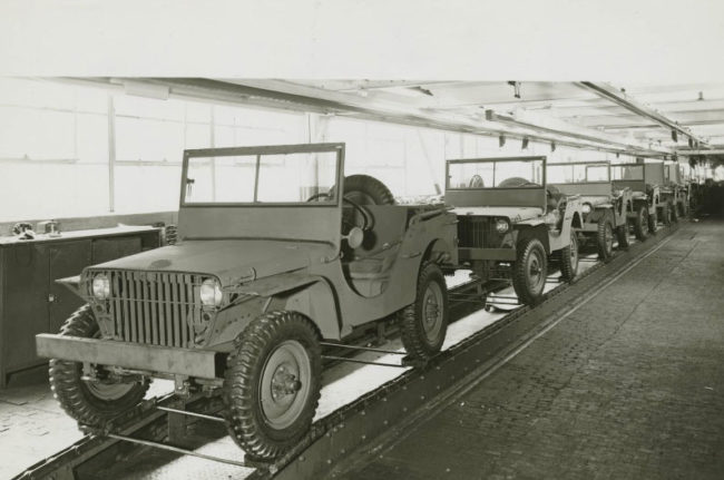 1941-03-28-fordgps-ford-factory