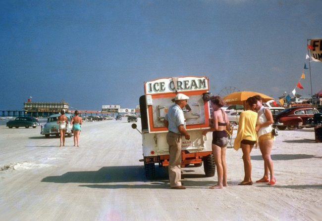 1956-ice-cream-vendor