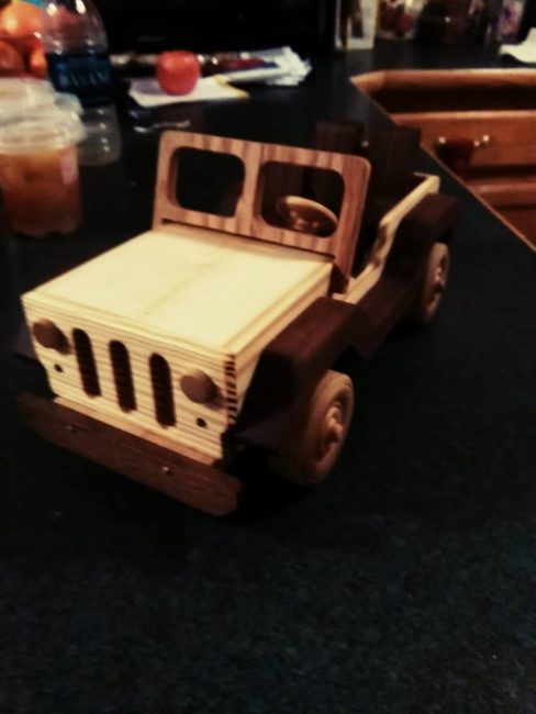 wood-jeep-in1