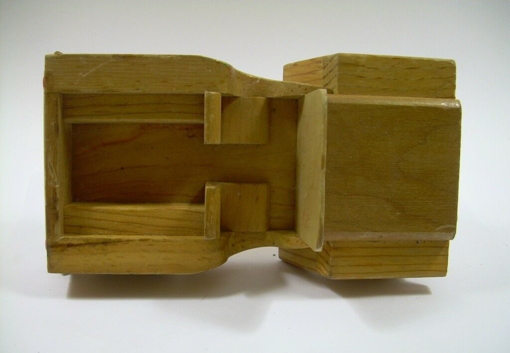 wood-toy-car-possibly-kempro7