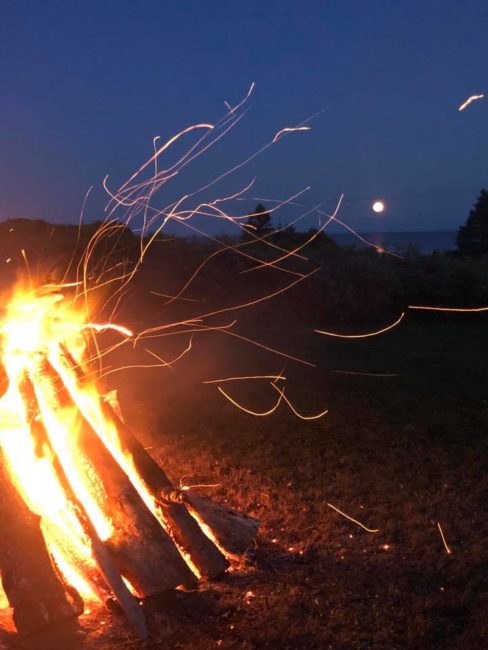 2019-08-15-pei-bonfire