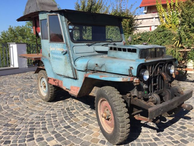 auto-traktor-budensee-museum-jeep-wood-burning1