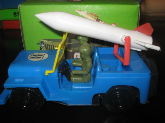 greek-jeep-toy-rocket-elvis02