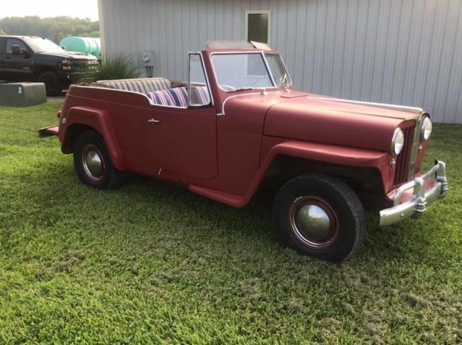 1949-jeepster-in2