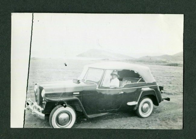 1950-jeepster-bw-photo