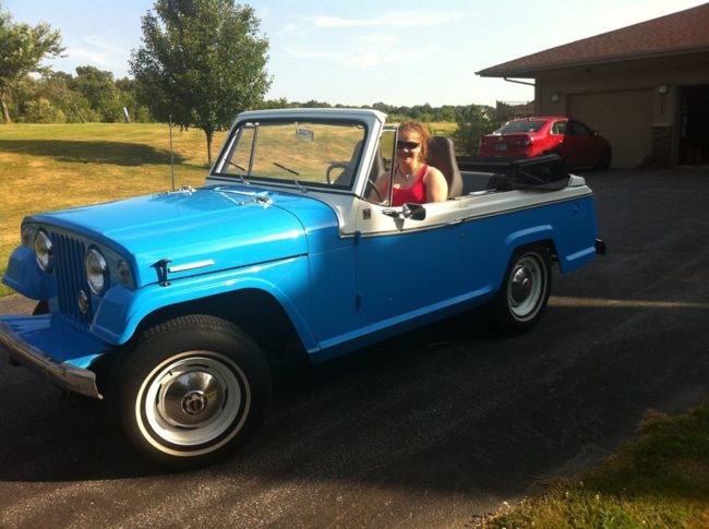 1967-jeepster-convertible-deluxe-in1