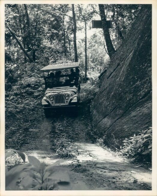 chimney-rock-jeep-trail-tour-jeep1
