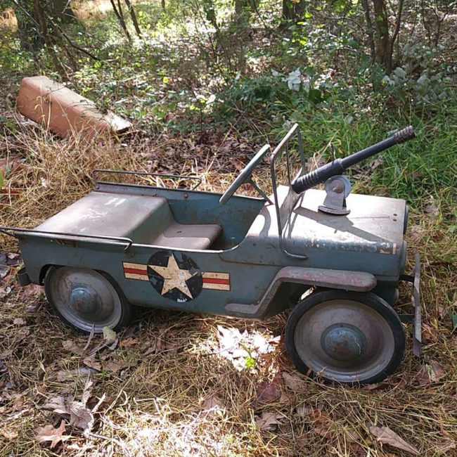 hamilton-air-force-pedal-jeep-with-gun