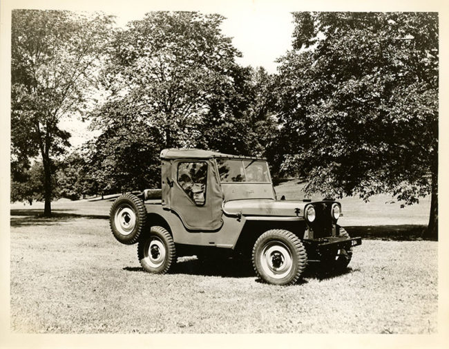 1945-07-willys-overland-press-kit-photo11-lores