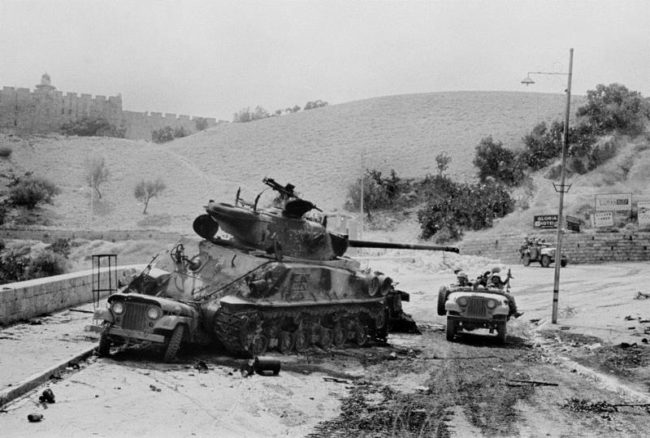 1967-6day-war-jeeps-tank-israel