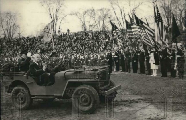 1942-04-07-gov-lehman-ny-in-jeep1