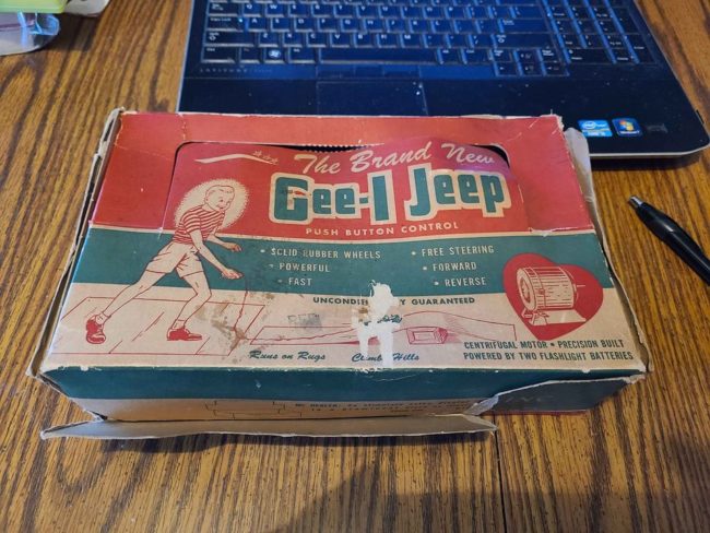 gee-i-jeep-with-box2