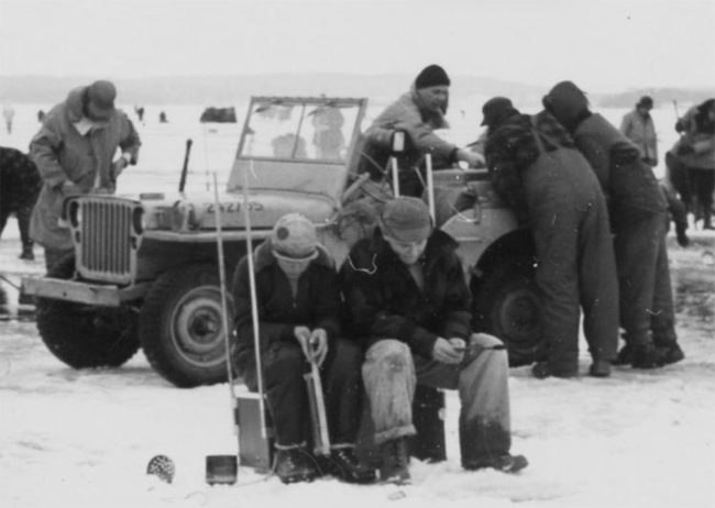 1954-1955-wisconsin-edu-library-madison-lake-mendota-ice-fishing-closeup