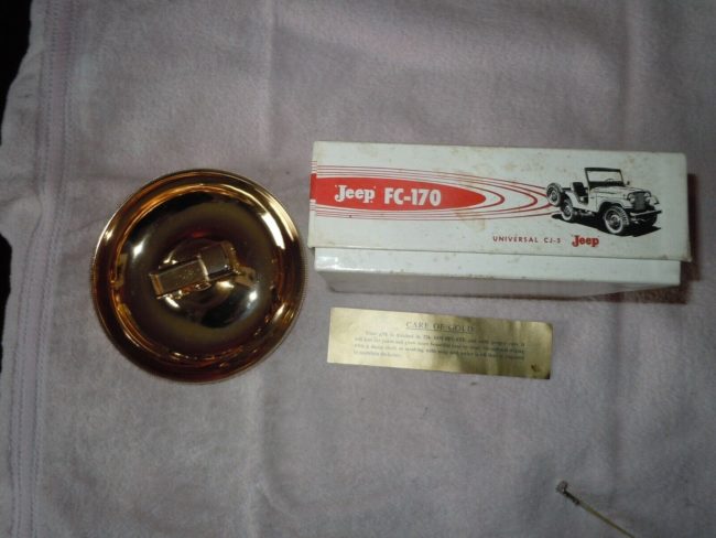 fc170-gold-plated-ashtray5
