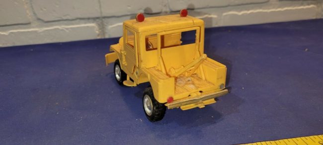 model-yellow-tow-jeep-push-bumper-cj5-4