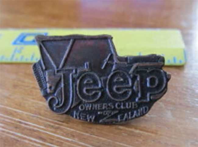 new-zealand-jeep-hat-pin1