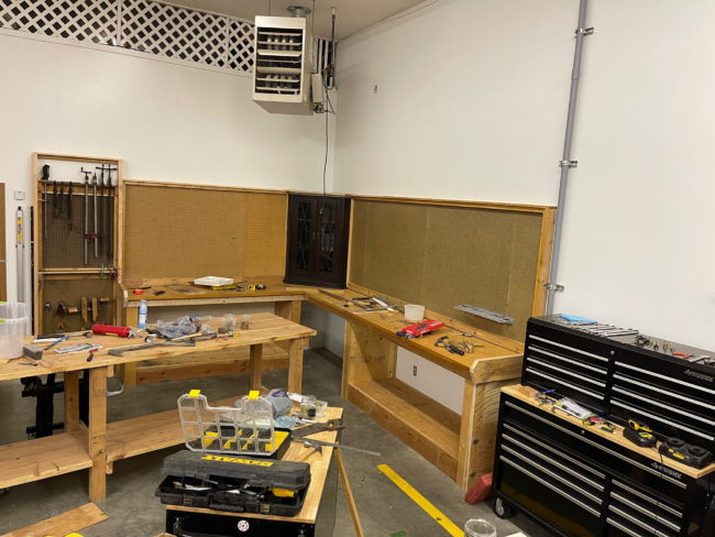 2021-08-19-shop-work-benches2