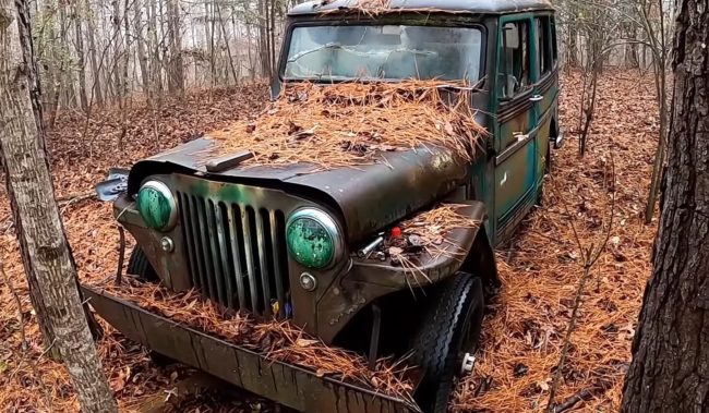 1961-willys-jeep-was-left-to-rot-in-the-woods-takes-first-drive-in-30-years_1