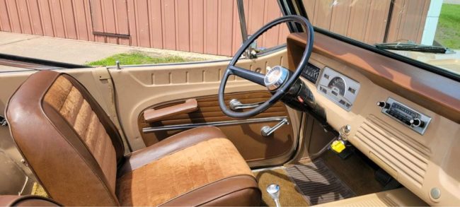 1967-jeepster-convertible-stpaul-mn7